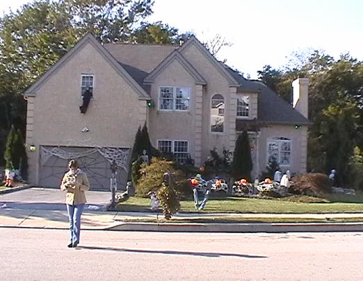 halloweenhouse2.jpg
